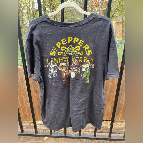 Sergeant Peppers Graphic T-Shirt Vintage - Picture 2 of 5